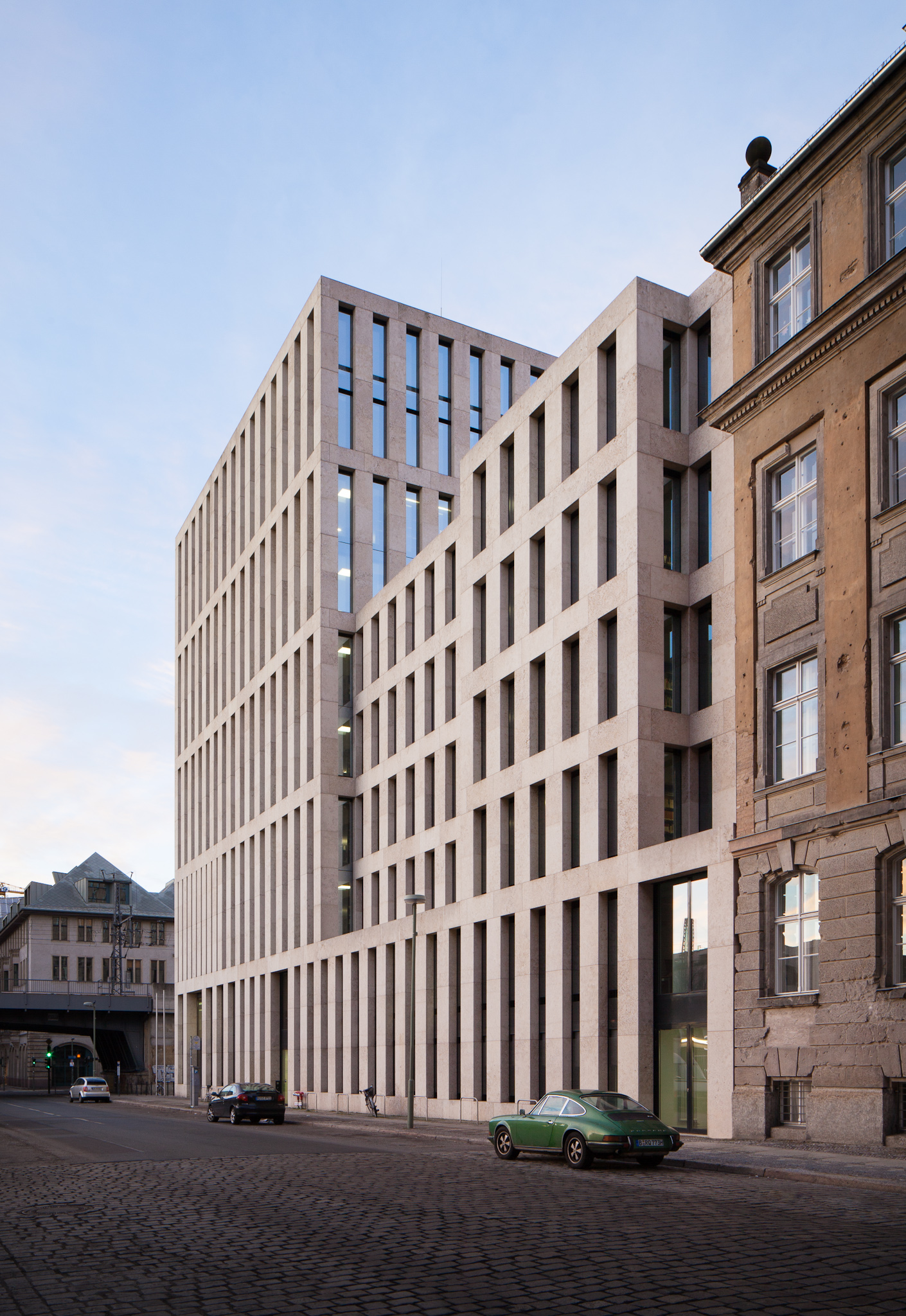 ARCHITEKTUR / INTERIEUR / Grimm Zentrum Berlin