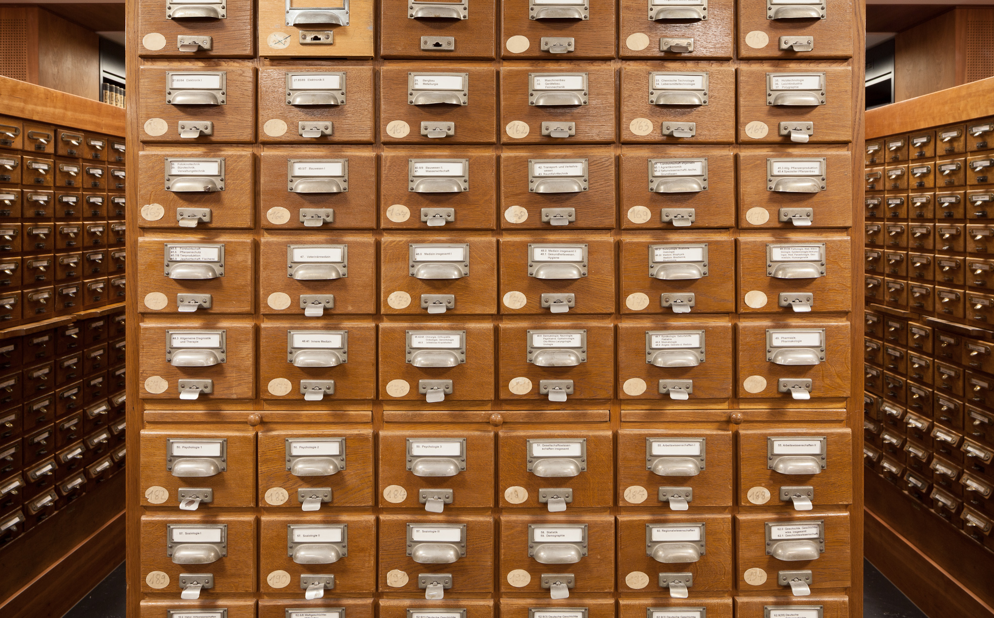 ARCHITEKTUR / INTERIEUR / Grimm Zentrum Berlin