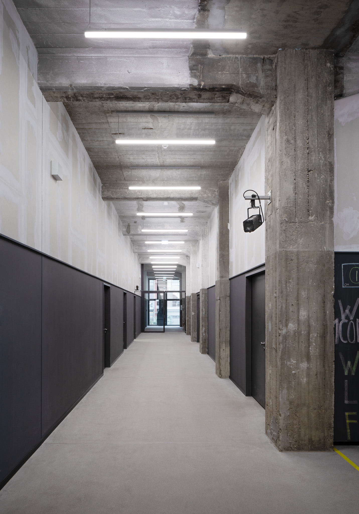 HOCHSCHULE FÜR SCHAUSPIELKUNST ERNST BUSCH-BERLIN